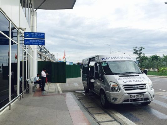 xe 16 chỗ đón sân bay Cam Ranh