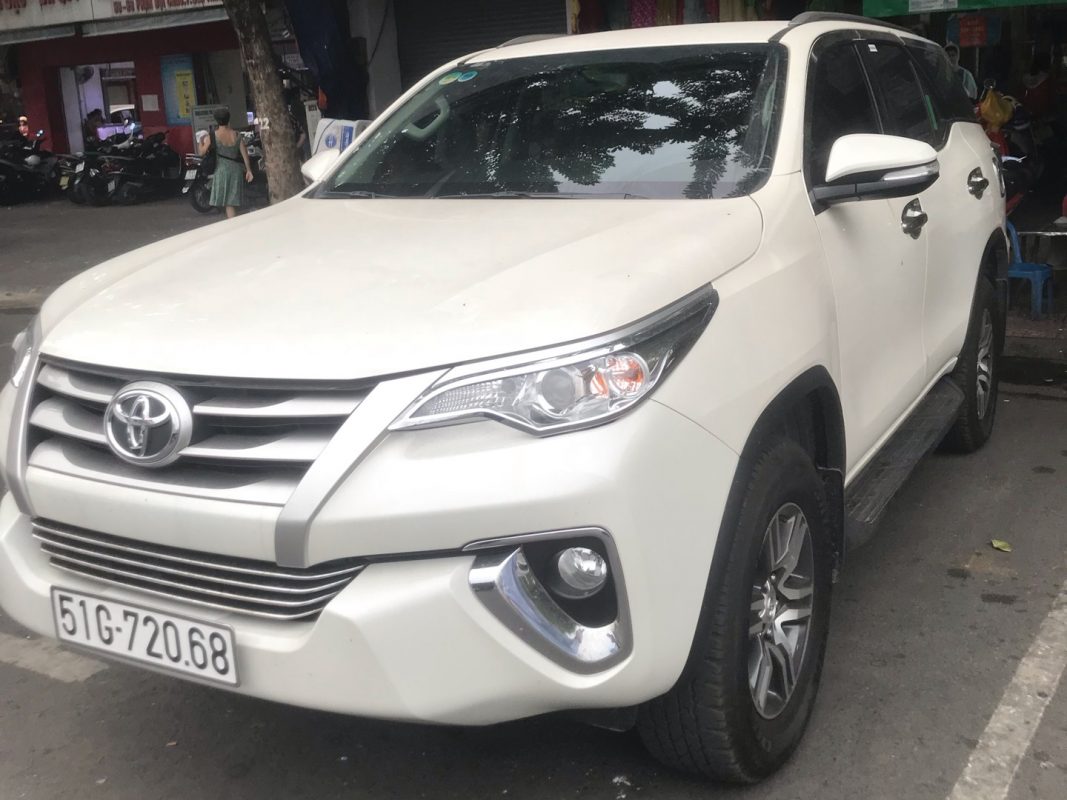 Xe 7 cho fortuner 2